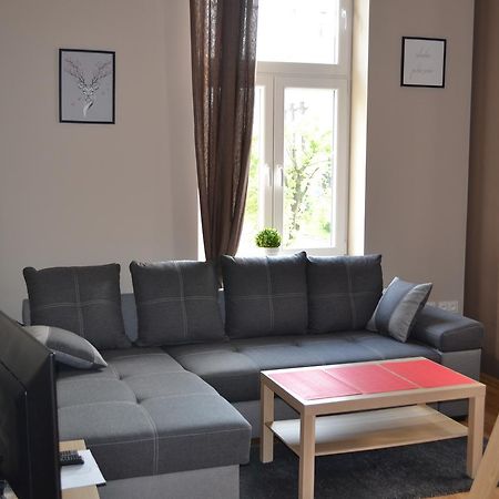 Smart Apart Hotel Krakau Buitenkant foto