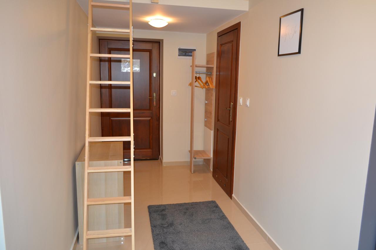 Smart Apart Hotel Krakau Buitenkant foto