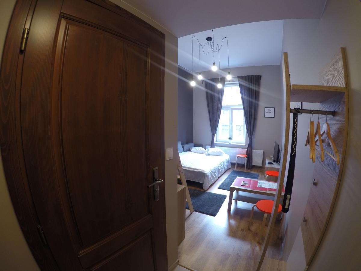 Smart Apart Hotel Krakau Buitenkant foto