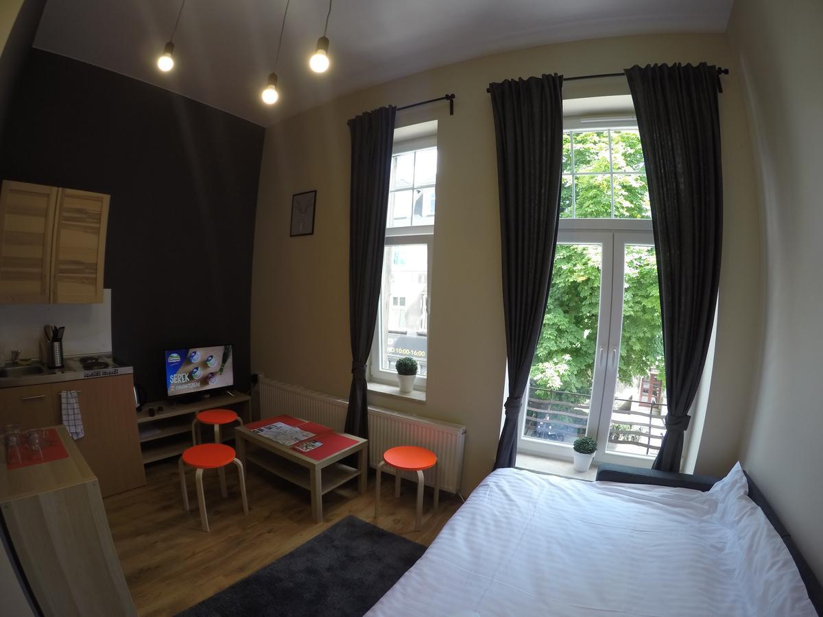 Smart Apart Hotel Krakau Buitenkant foto