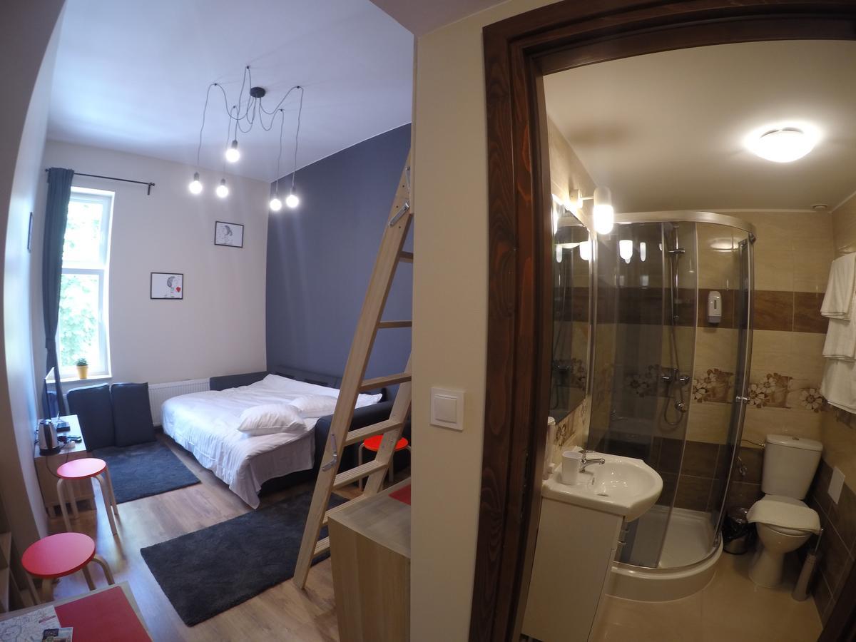 Smart Apart Hotel Krakau Buitenkant foto